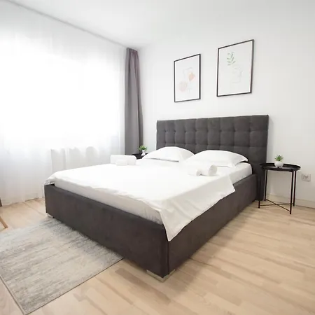 Himson-Grey Apartment Iasi Exterior photo
